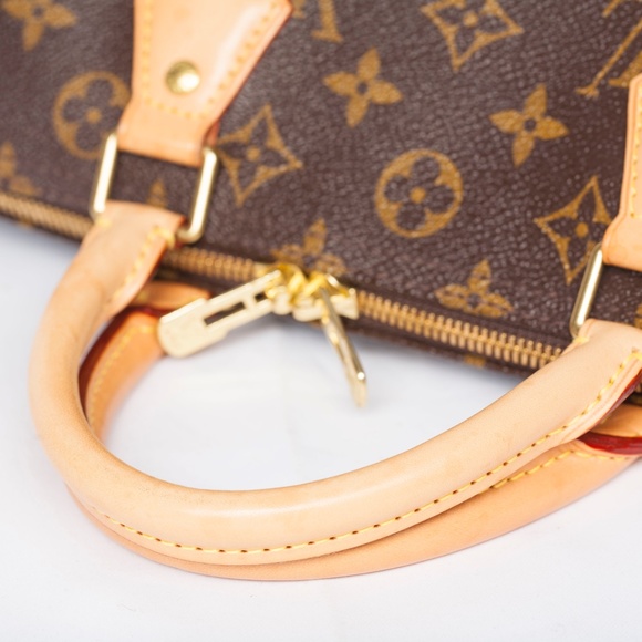 Authentic LOUIS VUITTON Monogram Canvas Speedy 30 Bandouliere Handbag - Picture 12 of 15